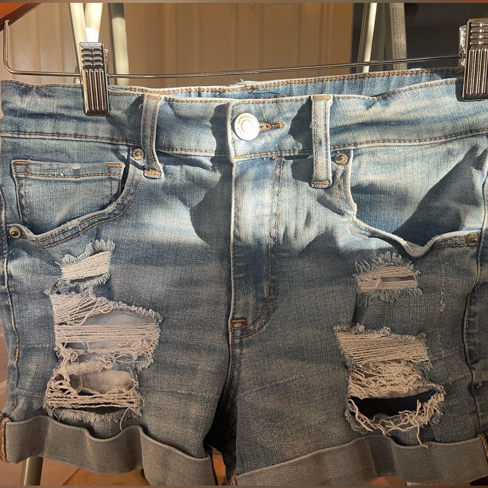 Aeropostale distressed cheeky jean shorts ripped‎ size 6